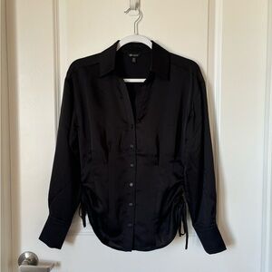 VERSONA black collar blouse